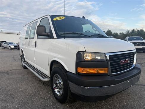 Used 2023 GMC Savana 2500 image 5