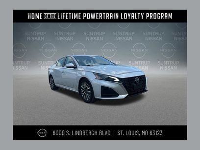 Used 2023 Nissan Altima 2.5 SV w/ SV Premium Package