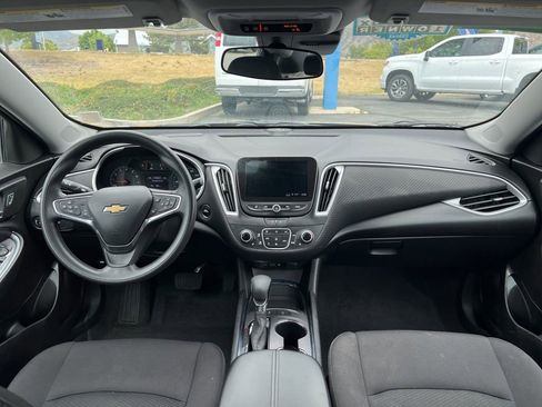 Used 2024 Chevrolet Malibu LT FWD image 22