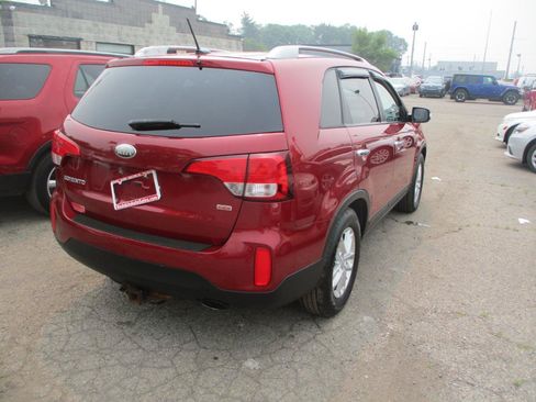 Used 2014 Kia Sorento LX FWD image 5