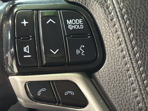 Used 2019 Toyota Highlander Limited AWD/4WD image 26