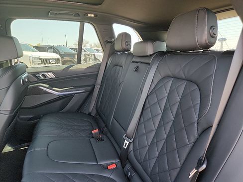 Used 2026 BMW X5 M60i AWD/4WD image 5