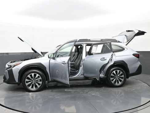 Used 2025 Subaru Outback Touring XT image 49