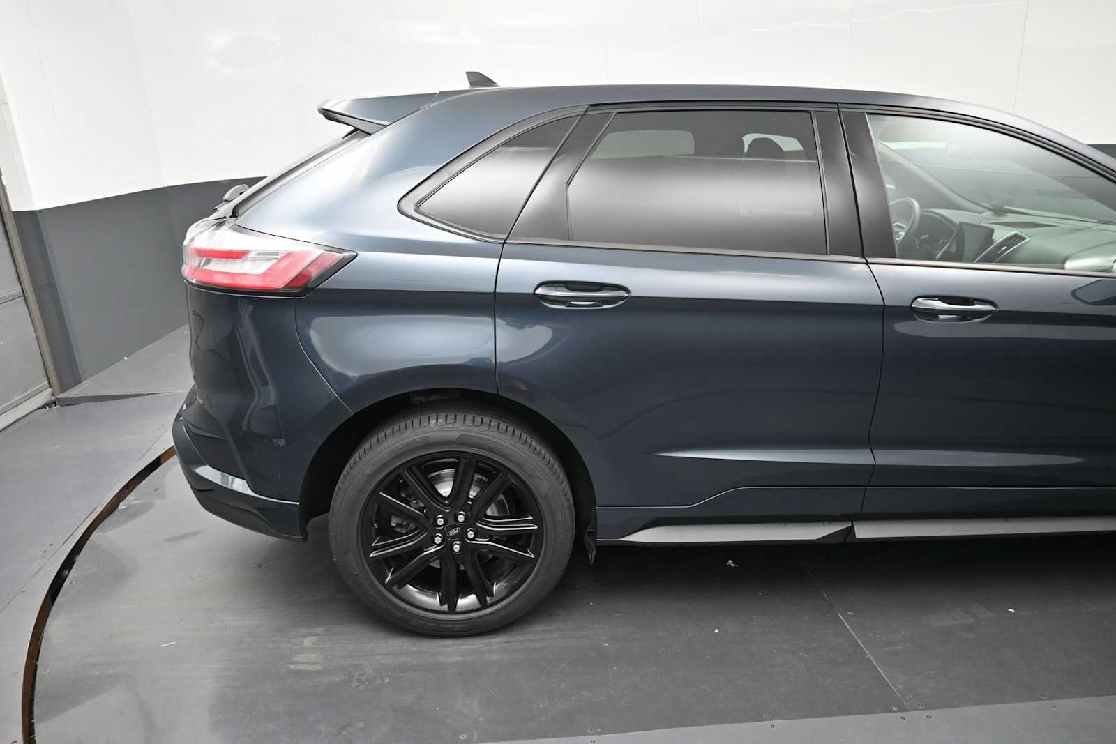 Used 2024 Ford Edge ST-Line AWD/4WD image 12