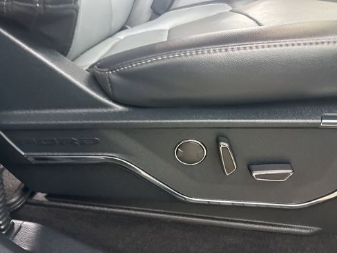 Used 2021 Ford F150 Lariat image 21