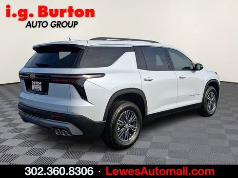 New 2026 Chevrolet Traverse LT image 4