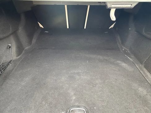 Used 2018 Mercedes-Benz E 300 image 44