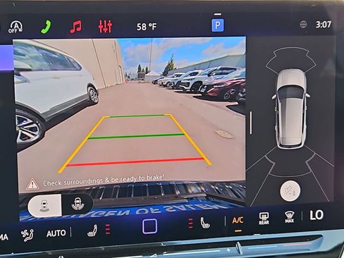 New 2026 Volkswagen Tiguan SE AWD/4WD image 28