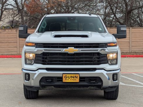 Used 2024 Chevrolet Silverado 2500 LT w/ Safety Package image 9