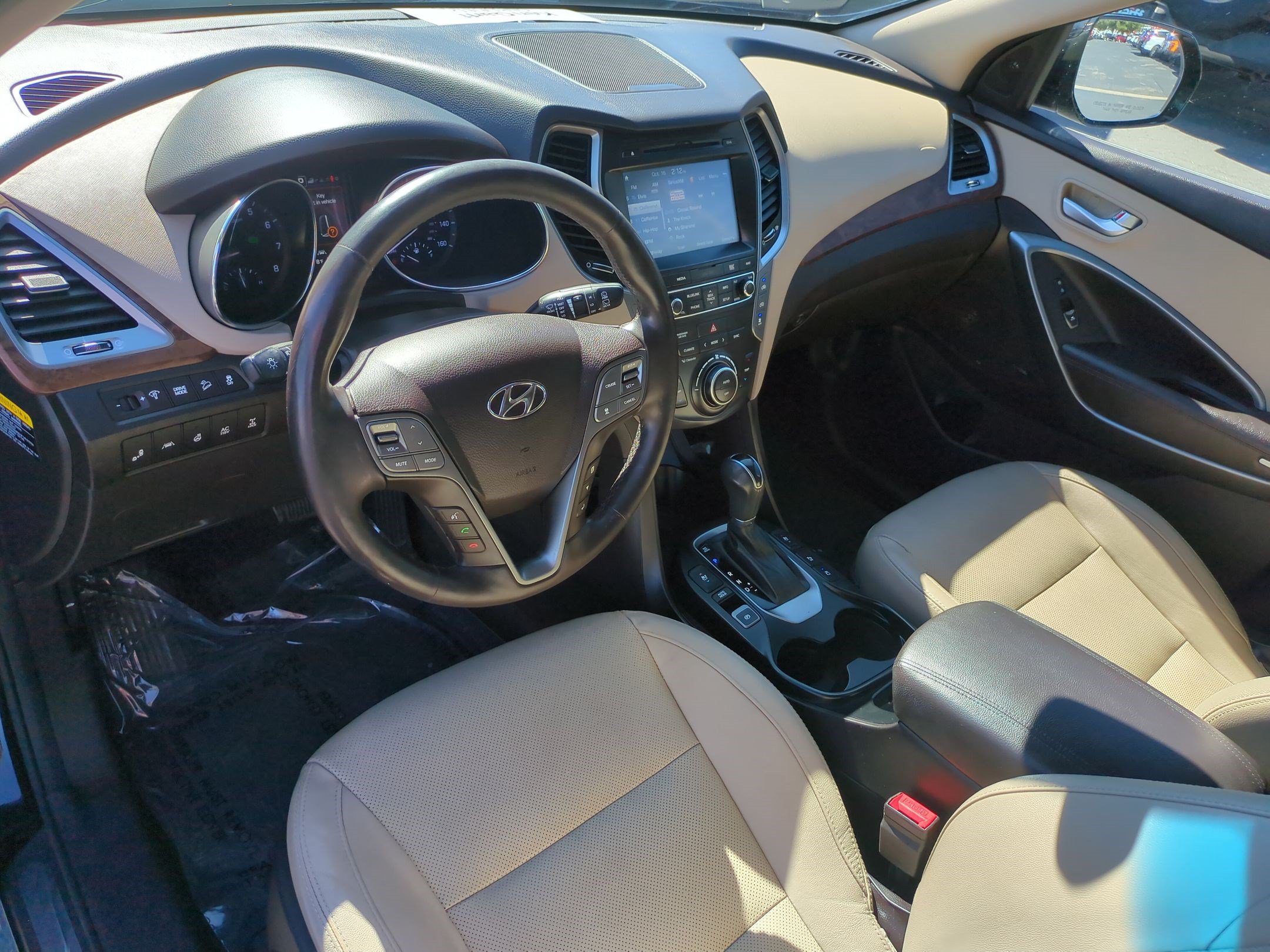 Used 2018 Hyundai Santa Fe Limited AWD/4WD image 14
