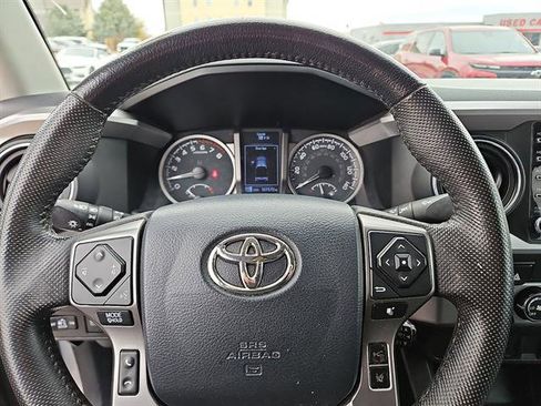 Used 2020 Toyota Tacoma SR5 image 16