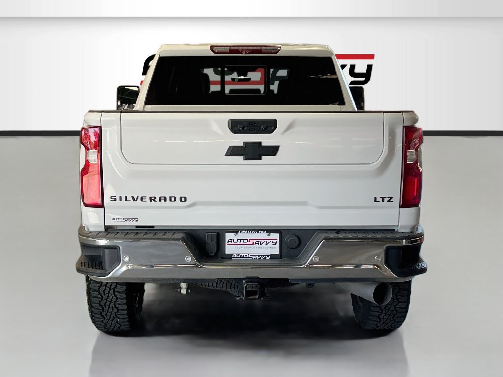 Used 2022 Chevrolet Silverado 2500 LTZ w/ LTZ Premium Package AWD/4WD image 6
