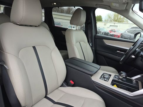 Used 2024 MAZDA CX-90 3.3 Turbo w/ Premium Package image 22