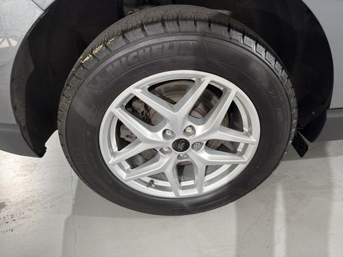 Used 2024 Ford Edge SEL w/ Convenience Package image 13