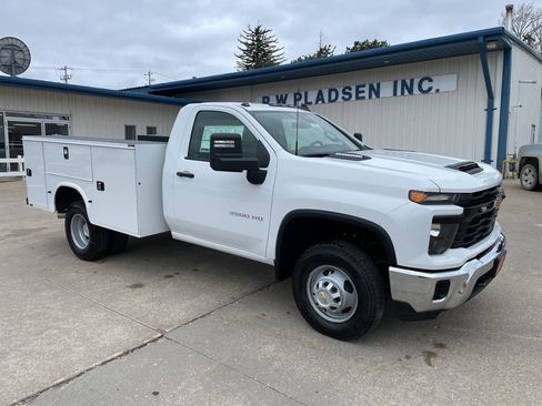 Used 2025 Chevrolet Silverado 3500 W/T w/ WT Convenience Package image 21