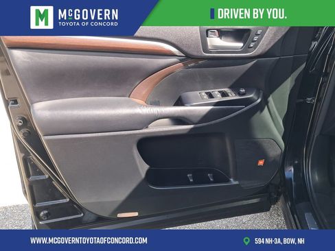 Used 2016 Toyota Highlander Limited AWD/4WD image 11