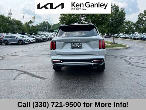 Certified 2023 Kia Sorento SX AWD/4WD image 12