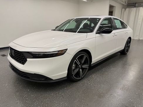 Used 2024 Honda Accord Sport image 5