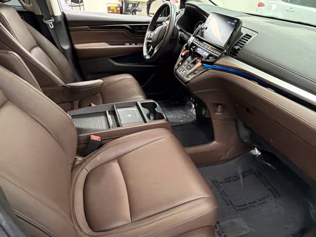 Used 2025 Honda Odyssey Touring image 9