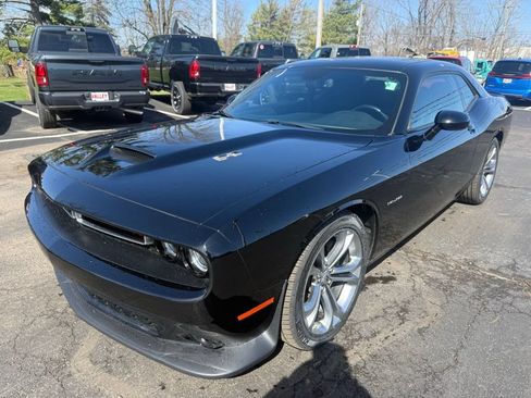 Used 2022 Dodge Challenger R/T RWD image 7