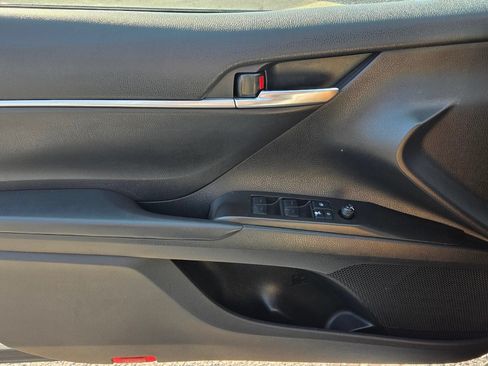 Used 2022 Toyota Camry SE w/ Convenience Package FWD image 28