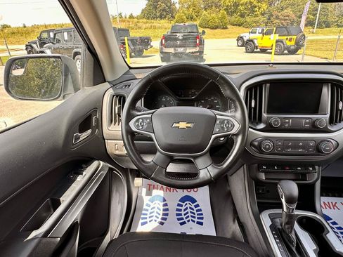 Used 2022 Chevrolet Colorado LT w/ Fleet Safety Package RWD image 10