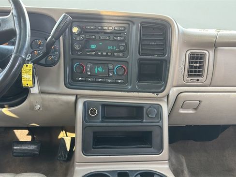 Used 2004 GMC Yukon XL SLT w/ Preferred Equipment Group image 15