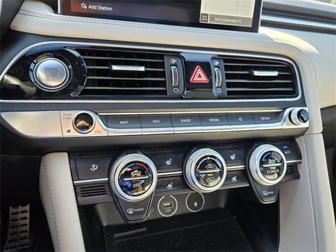 Used 2023 Genesis G70 2.0T w/ Sport Prestige Package image 22