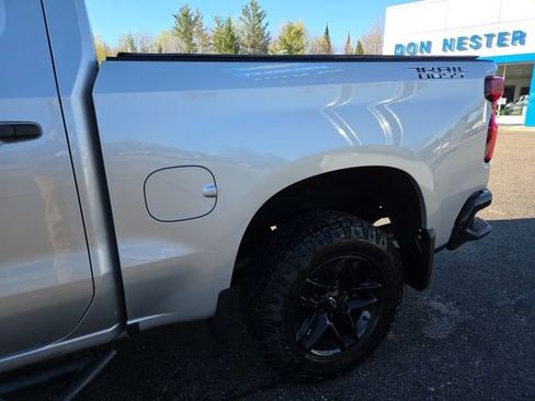 Used 2022 Chevrolet Silverado 1500 Custom Trail Boss w/ LPO, Dark Essentials Package AWD/4WD image 42