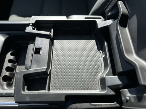 Used 2025 RAM 1500 Big Horn image 23