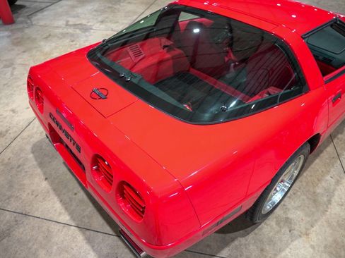 Used 1995 Chevrolet Corvette Coupe image 18