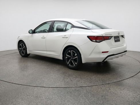 Used 2025 Nissan Sentra SV FWD image 5