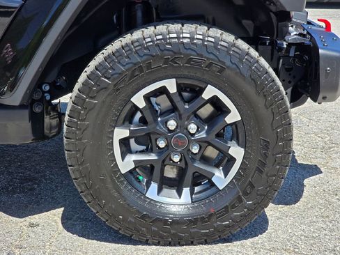 New 2026 Jeep Gladiator Mojave AWD/4WD image 13