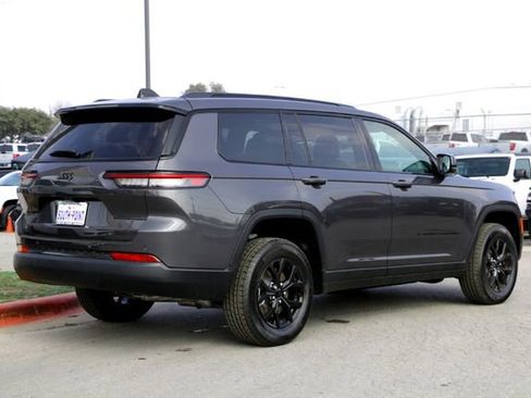New 2025 Jeep Grand Cherokee L Altitude RWD image 5
