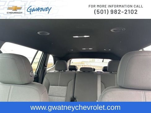 Used 2025 GMC Acadia Elevation image 29