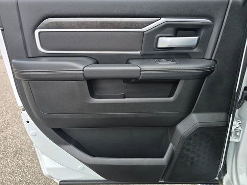 Used 2024 RAM 2500 Big Horn w/ Heated Seats & Wheel Group image 47