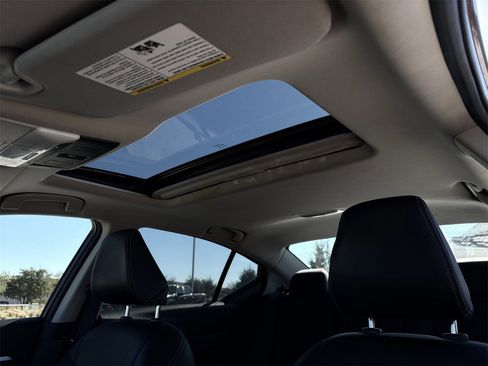 Used 2024 Nissan Altima 2.5 SL image 25