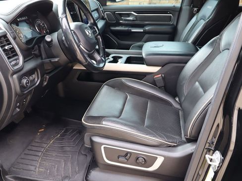 Used 2019 RAM 1500 Laramie AWD/4WD image 15