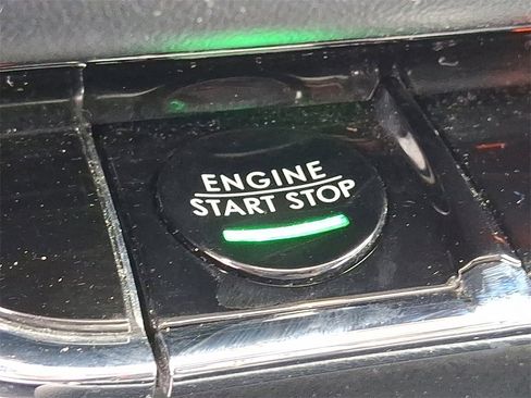 Used 2022 Lincoln Nautilus Reserve w/ Monochromatic Package image 25