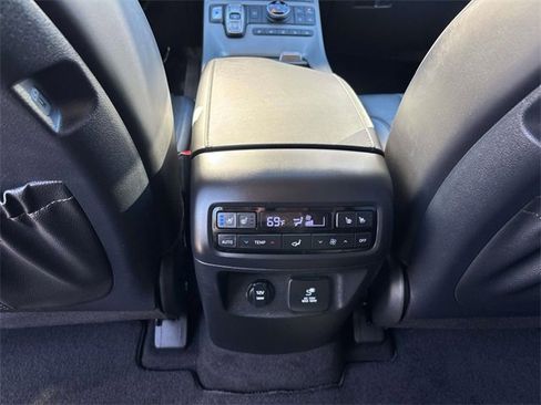 Certified 2023 Hyundai Palisade SEL w/ Premium Package image 12