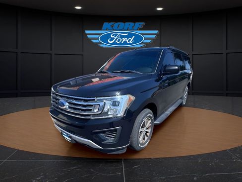 Used 2019 Ford Expedition Max XLT image 18