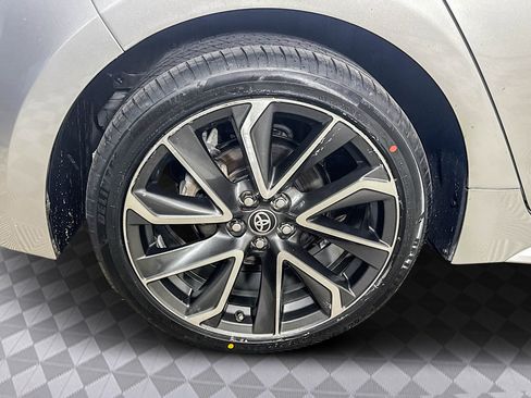 Used 2020 Toyota Corolla XSE image 33