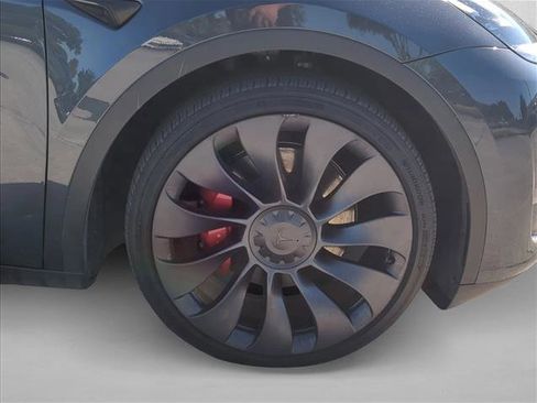 Used 2025 Tesla Model Y Performance AWD/4WD image 29