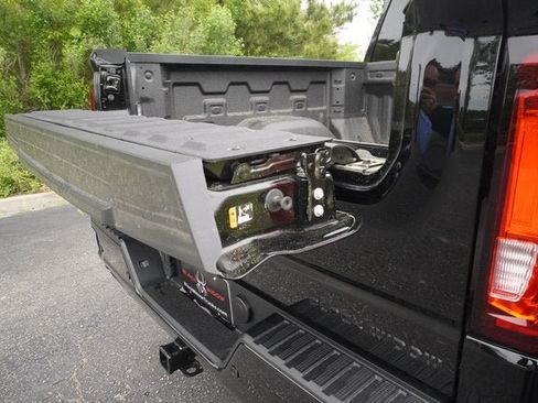 New 2026 GMC Sierra 1500 AT4 w/ AT4 Premium Package AWD/4WD image 11