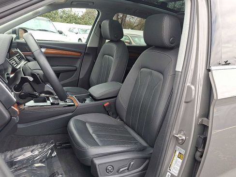 Certified 2023 Audi Q5 2.0T Premium Plus w/ Premium Plus Package image 11