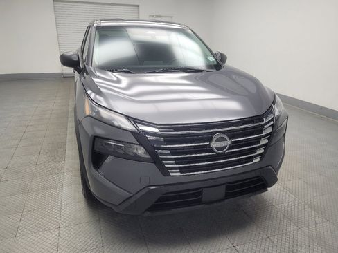 Used 2024 Nissan Rogue S AWD/4WD image 14