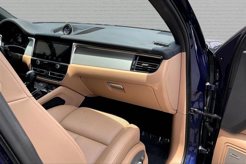 Used 2022 Porsche Macan S AWD/4WD image 25