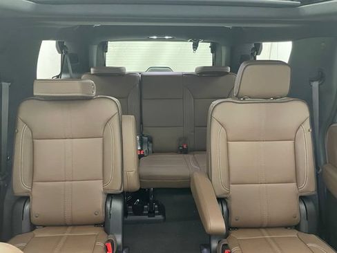 New 2026 Chevrolet Tahoe High Country w/ LPO, Illumination Package AWD/4WD image 14