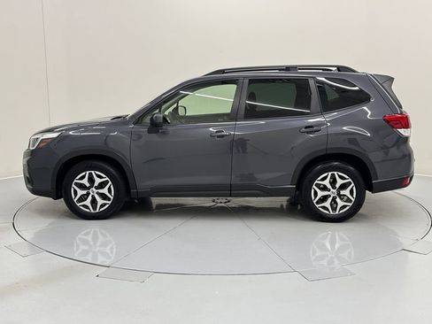 Used 2020 Subaru Forester Premium w/ Popular Package #1 AWD/4WD image 3