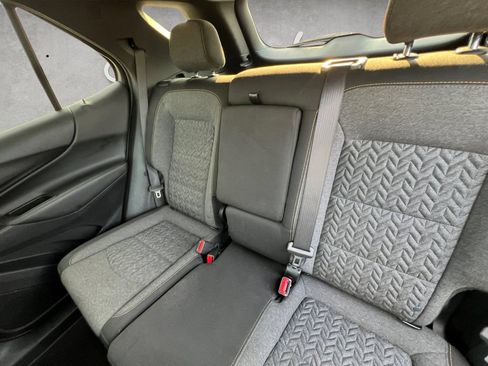 Used 2024 Chevrolet Equinox LT FWD image 22